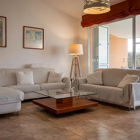 Villa At009 Rebolc